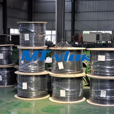 TP304 / 304L Welded Stainless Steel Coiled Tubing For Multi - Core Tube